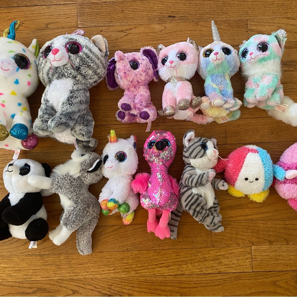 Lot of 13 TY Beanie Boos and BumBumz Stuffed Animals